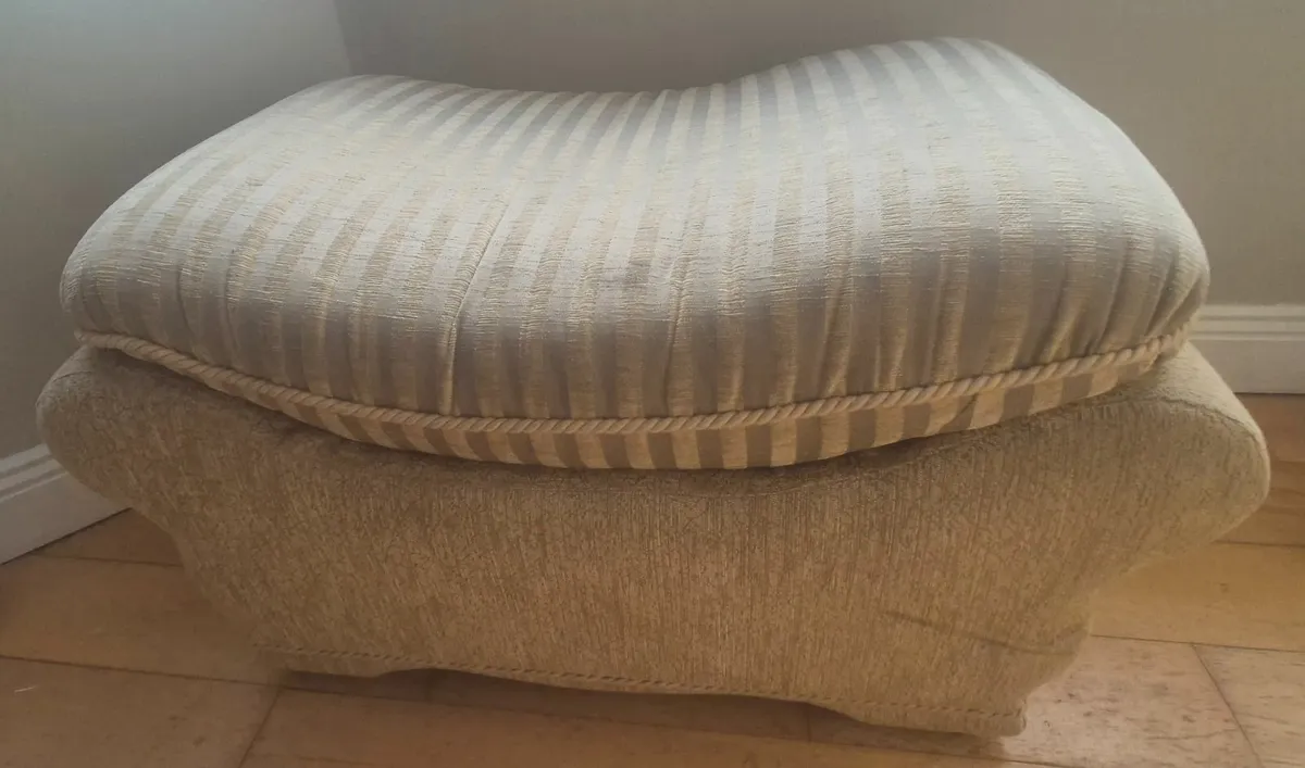 Suite of Furniture. Couches, coffee table, pouffe. - Image 2