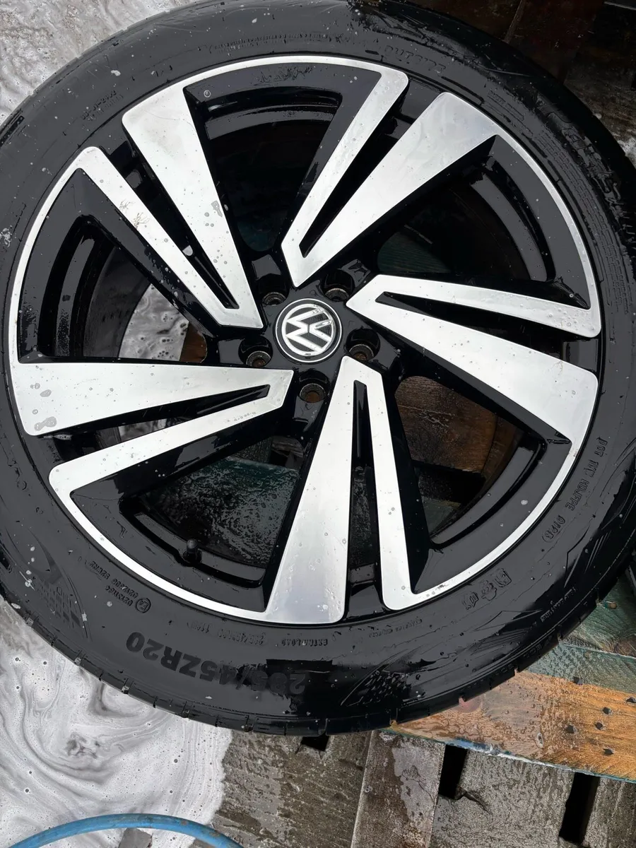 Volkswagen Alloys - Image 3