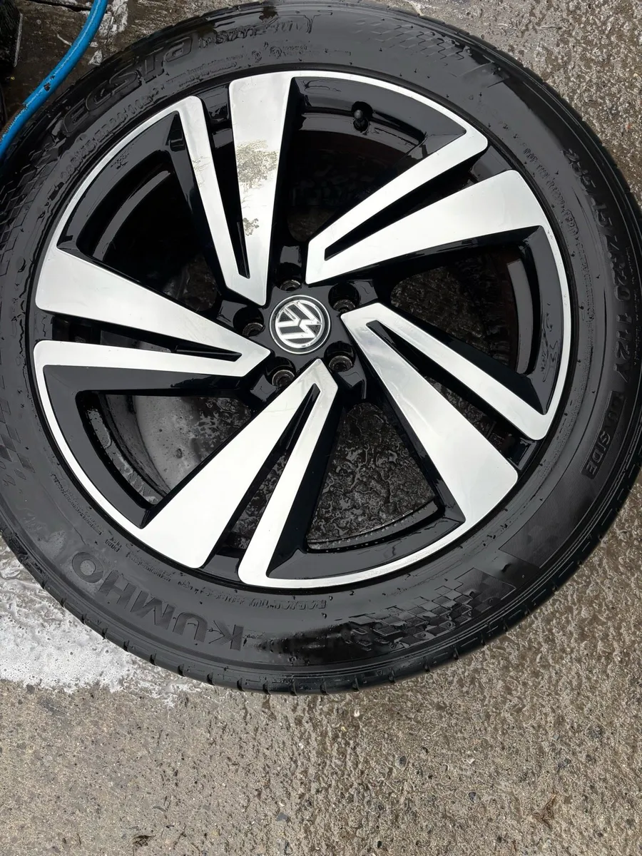 Volkswagen Alloys - Image 1