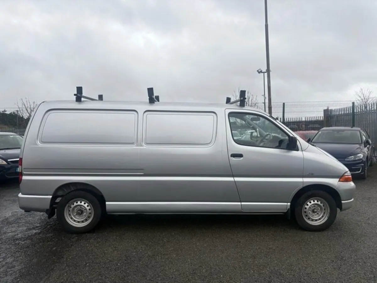 2004 Toyota Hiace 2.5L Diesel LWB 55k Miles! - Image 2