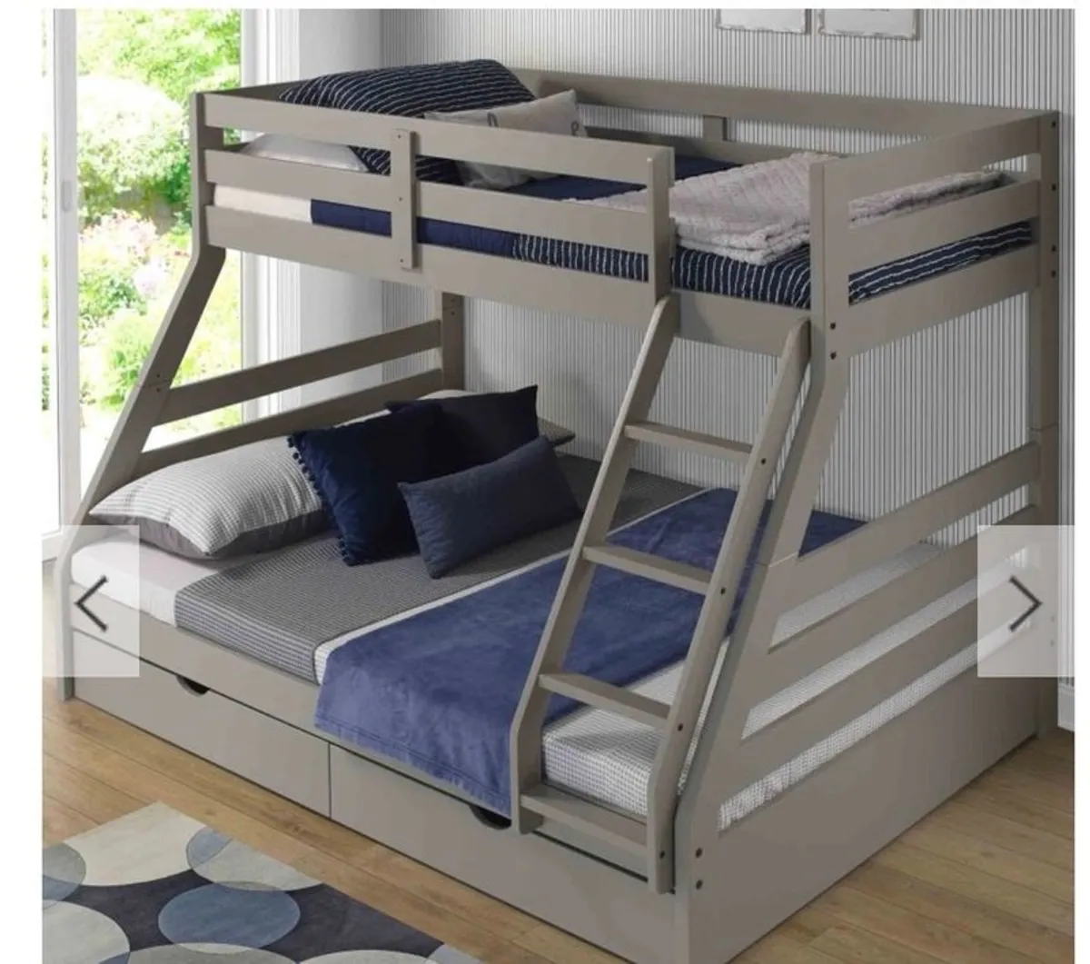 Bunk bed