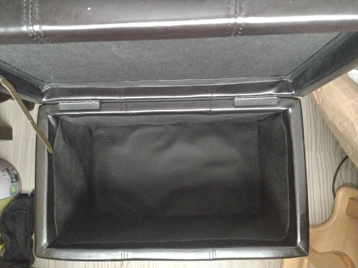 Vintage leather cushioned stool with storage - Image 4