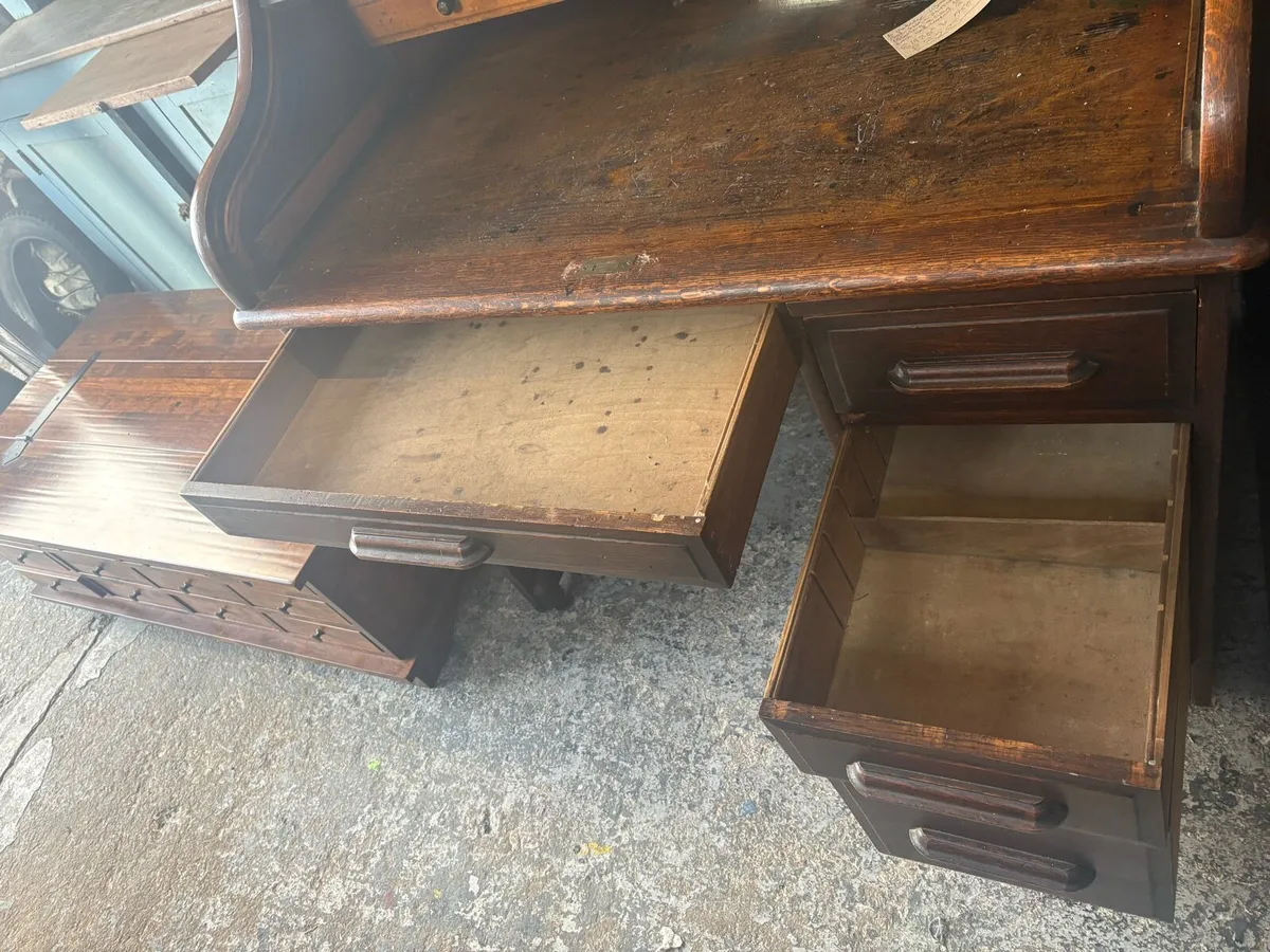 Vintage wooden Roll top desk - Image 3