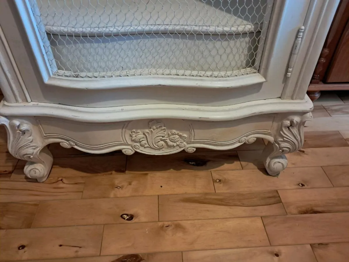 Tall boy three shelf one drawer press - Image 1