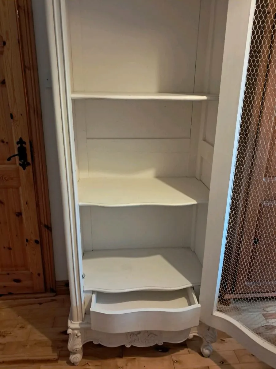 Tall boy three shelf one drawer press - Image 3