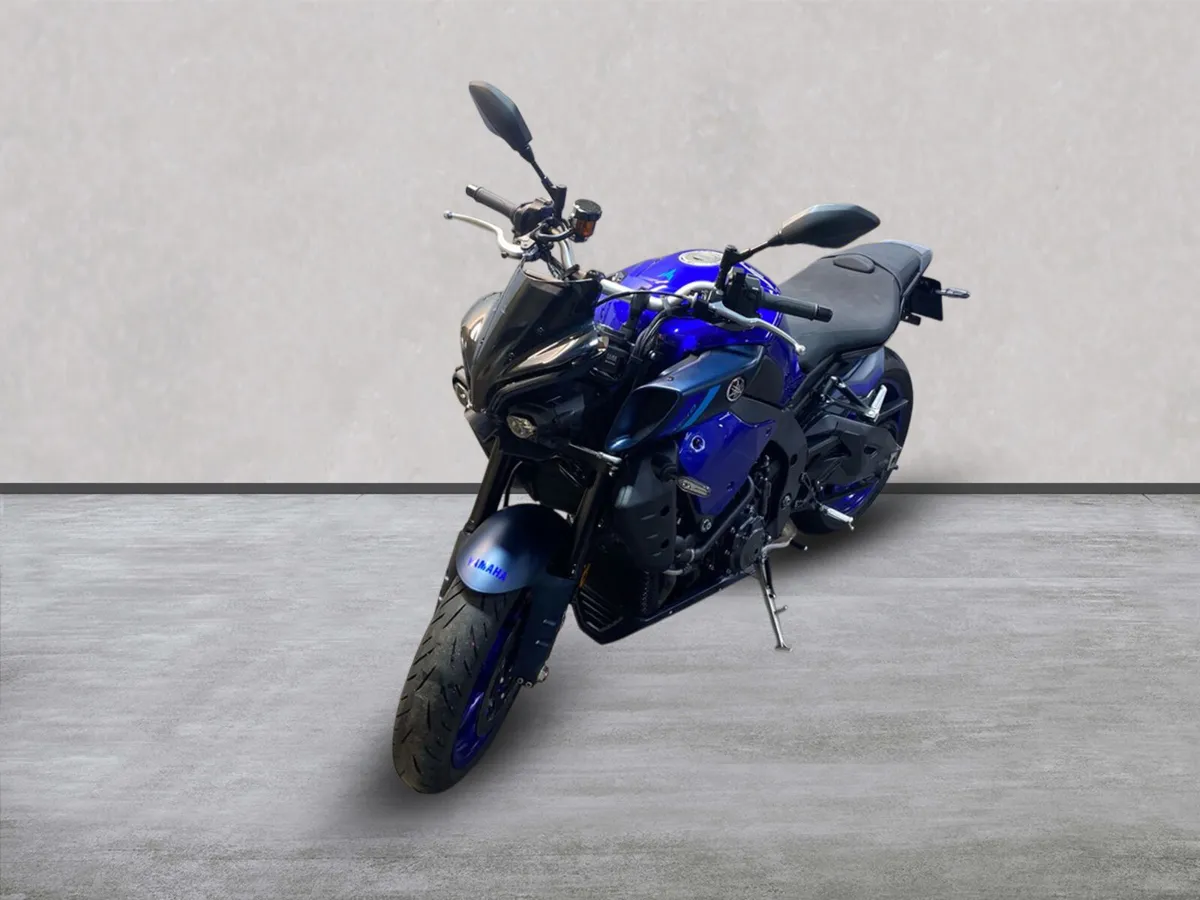 YAMAHA MT-10 with extras, NI June 25 Reg - Image 4