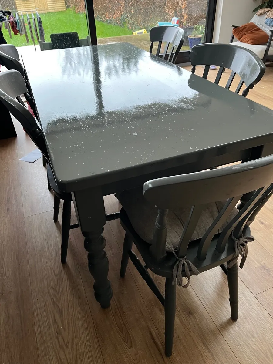 Kitchen Table - Image 1