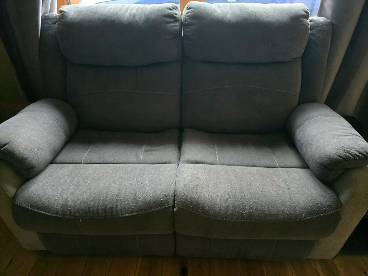 Recliner 2 + 3 seater - Image 4