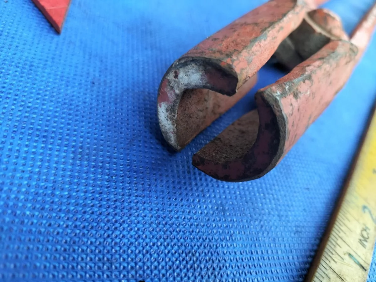 Blacksmiths Hollow Bit Tongs - Image 2