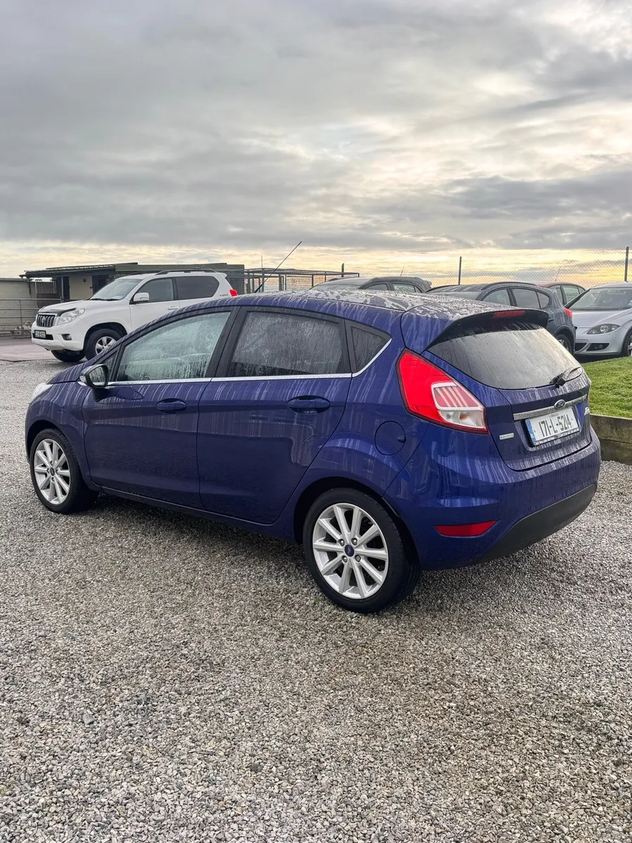 2017 FORD FIESTA - Image 4