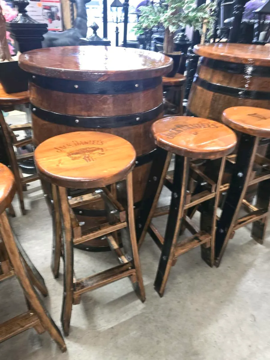 Oak stool table furniture drinks cabinet gamesroom - Image 2