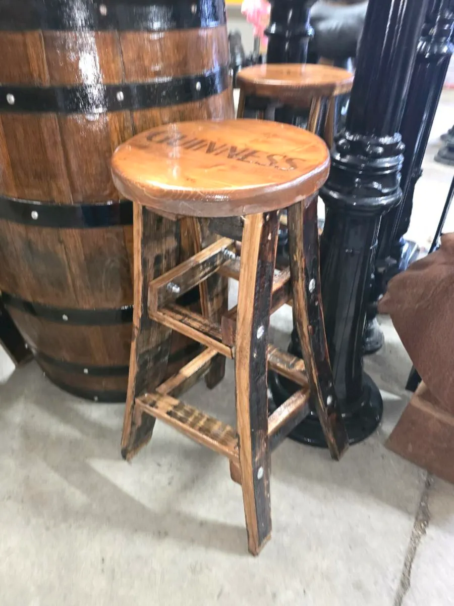 Oak stool table furniture drinks cabinet gamesroom - Image 3