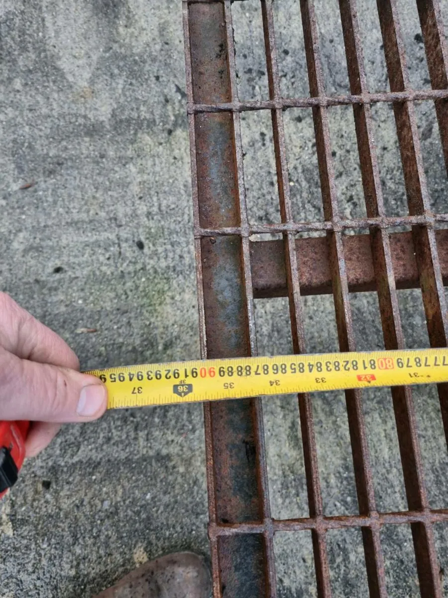 Steel platform - Image 3