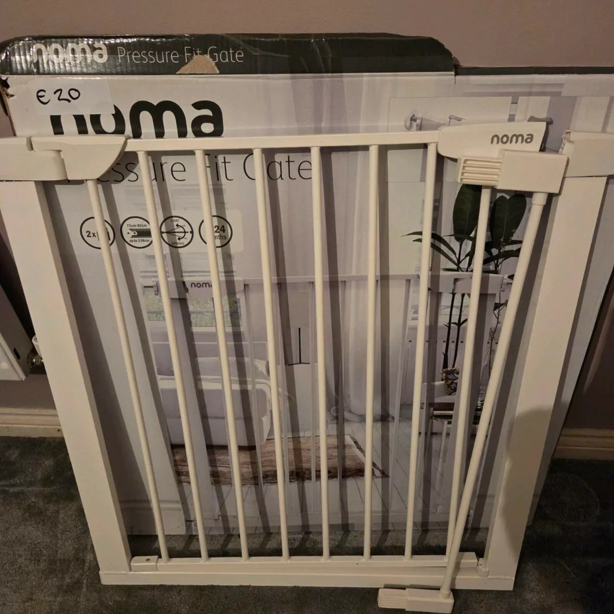 Brand new baby gate