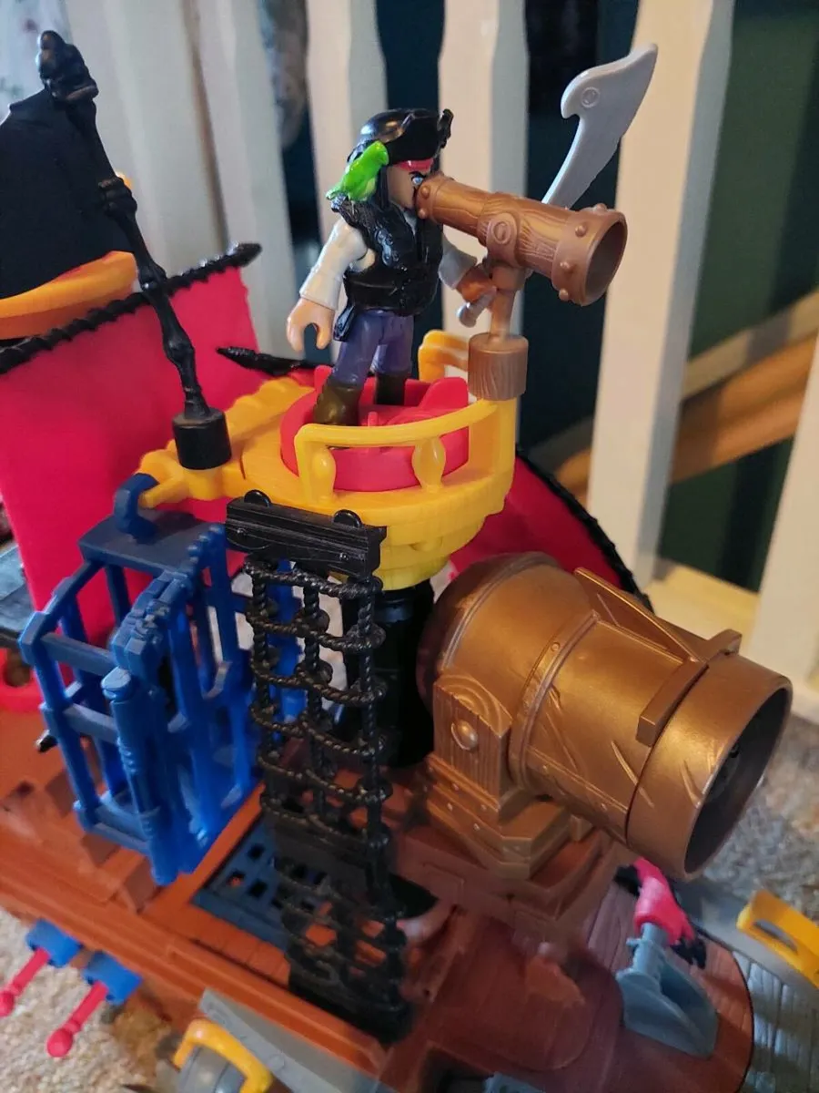 Fisher Price Imaginext Shark Bite Pirate Ship - Image 4