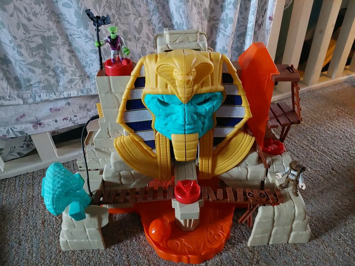Fisher Price Imaginext Treasure Hunters Pyramid - Image 1