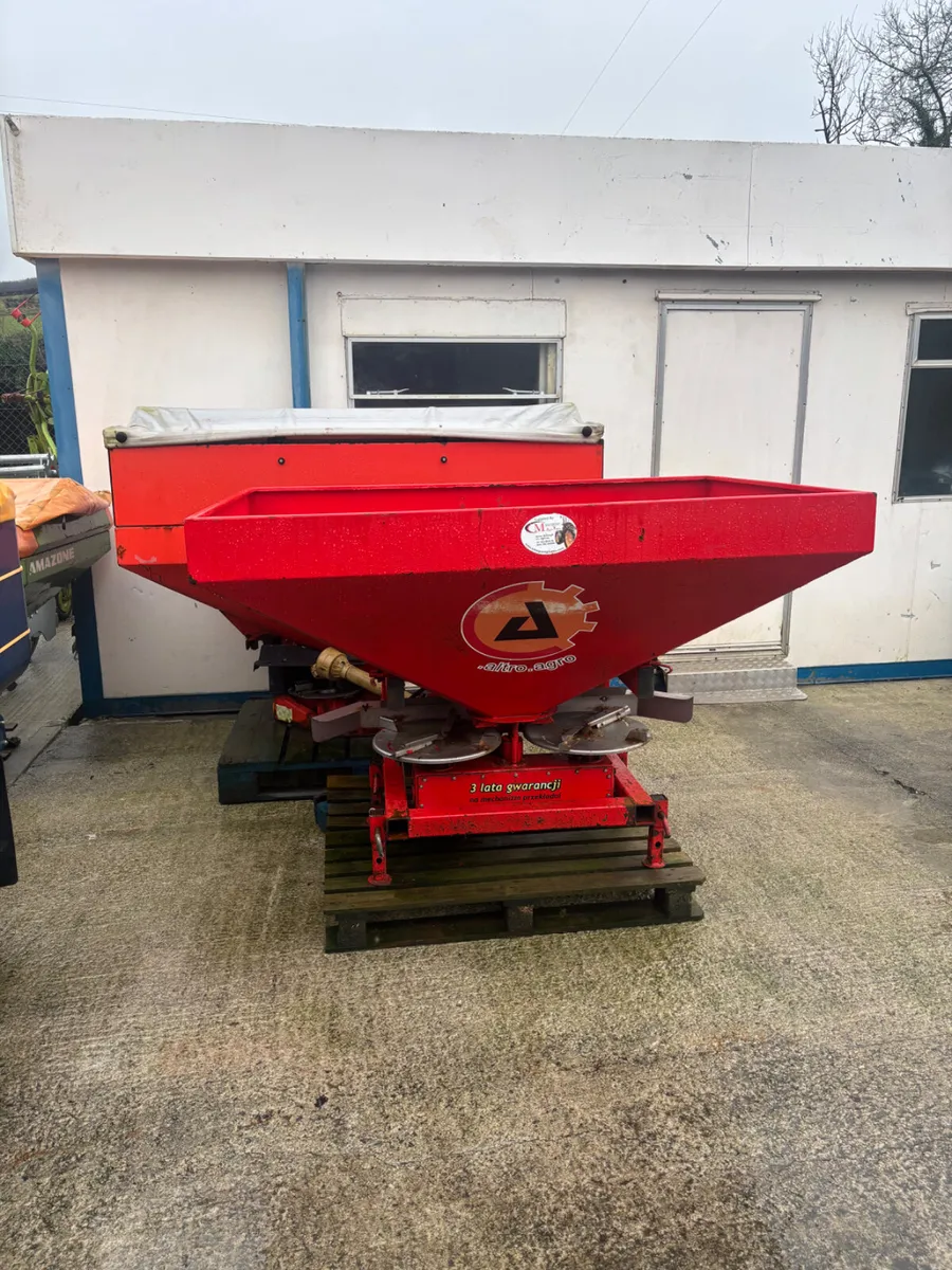 ALTRO FERTILIZER SPREADER
