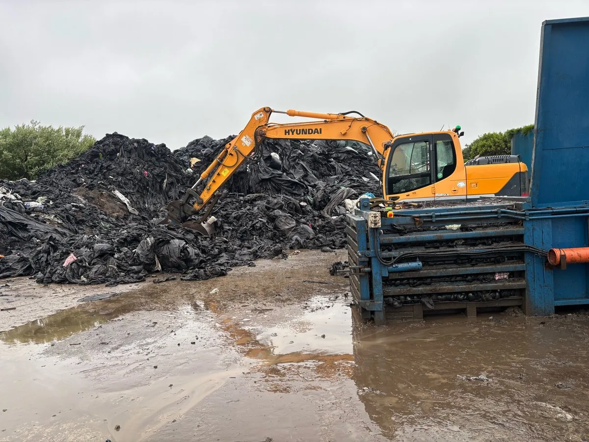 Grab truck driver - Image 3