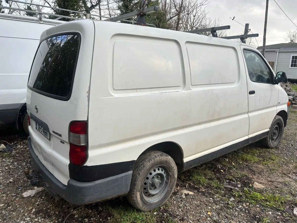 2005 Toyota Hiace D4D €2650 - Image 4