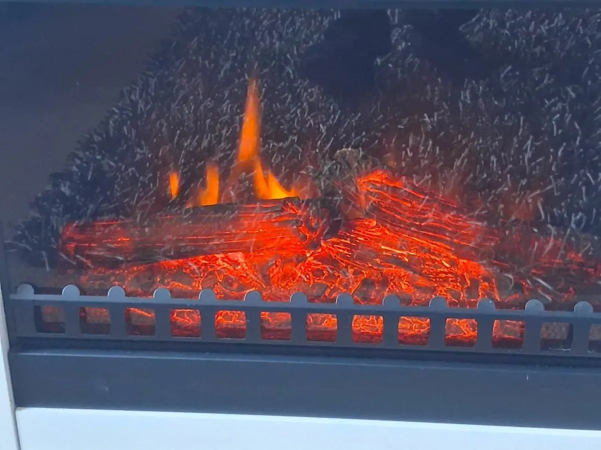 Electric fire and fire surround - Image 2