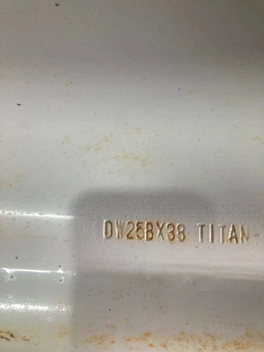 Tractor rims 25” wide massey - Image 2