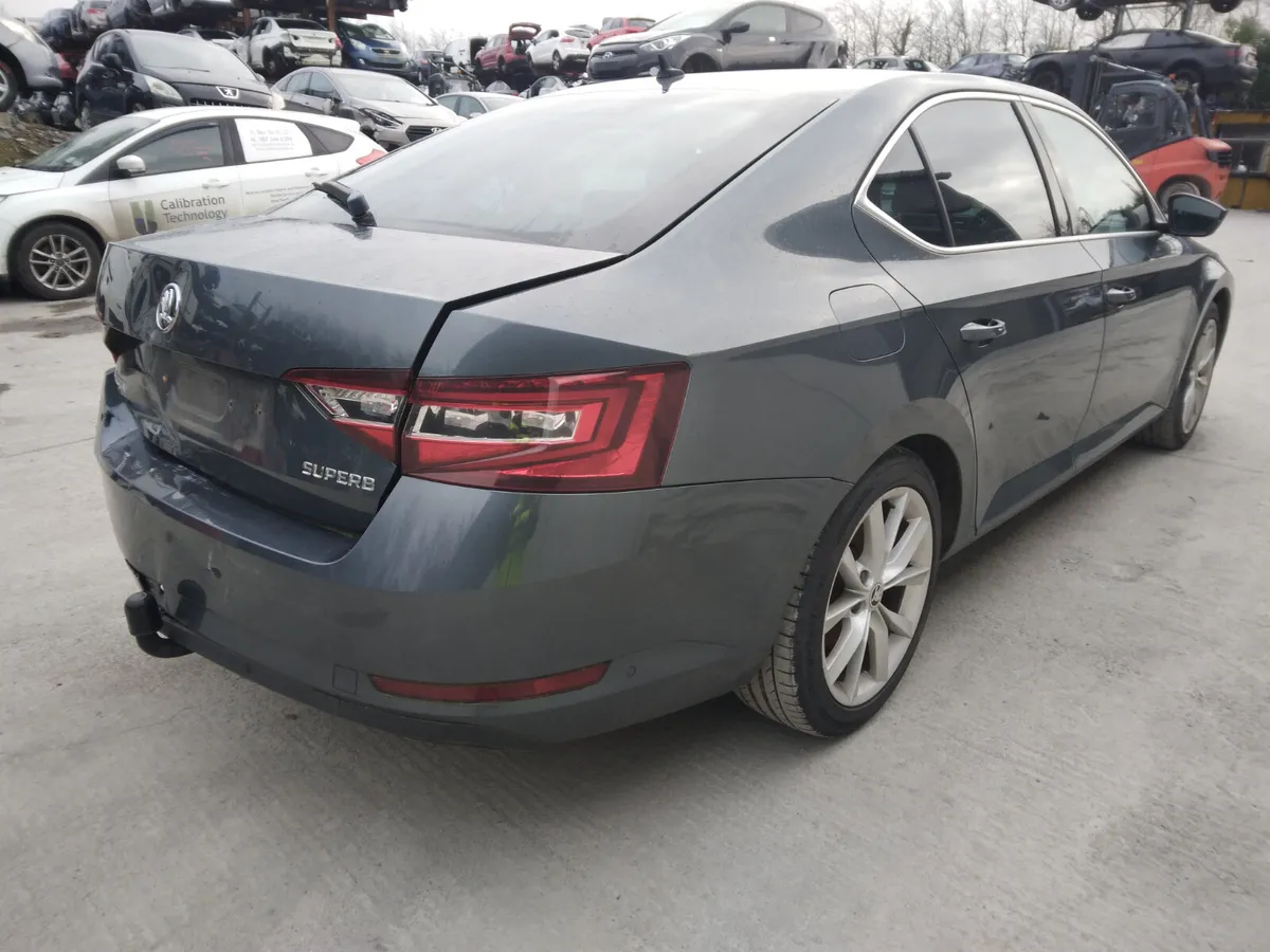 2017 Skoda Superb For Breaking/Dismantling - Image 4