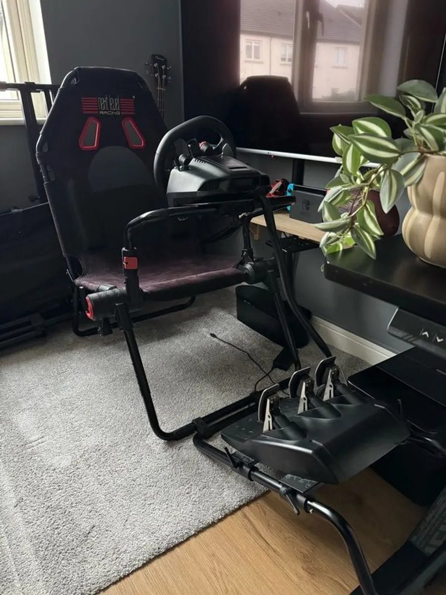 Logitech G29 + Cockpit Next Level Racing GTLine) - Image 1