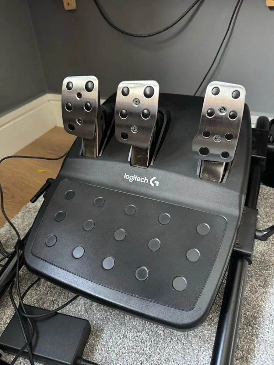Logitech G29 + Cockpit Next Level Racing GTLine) - Image 3