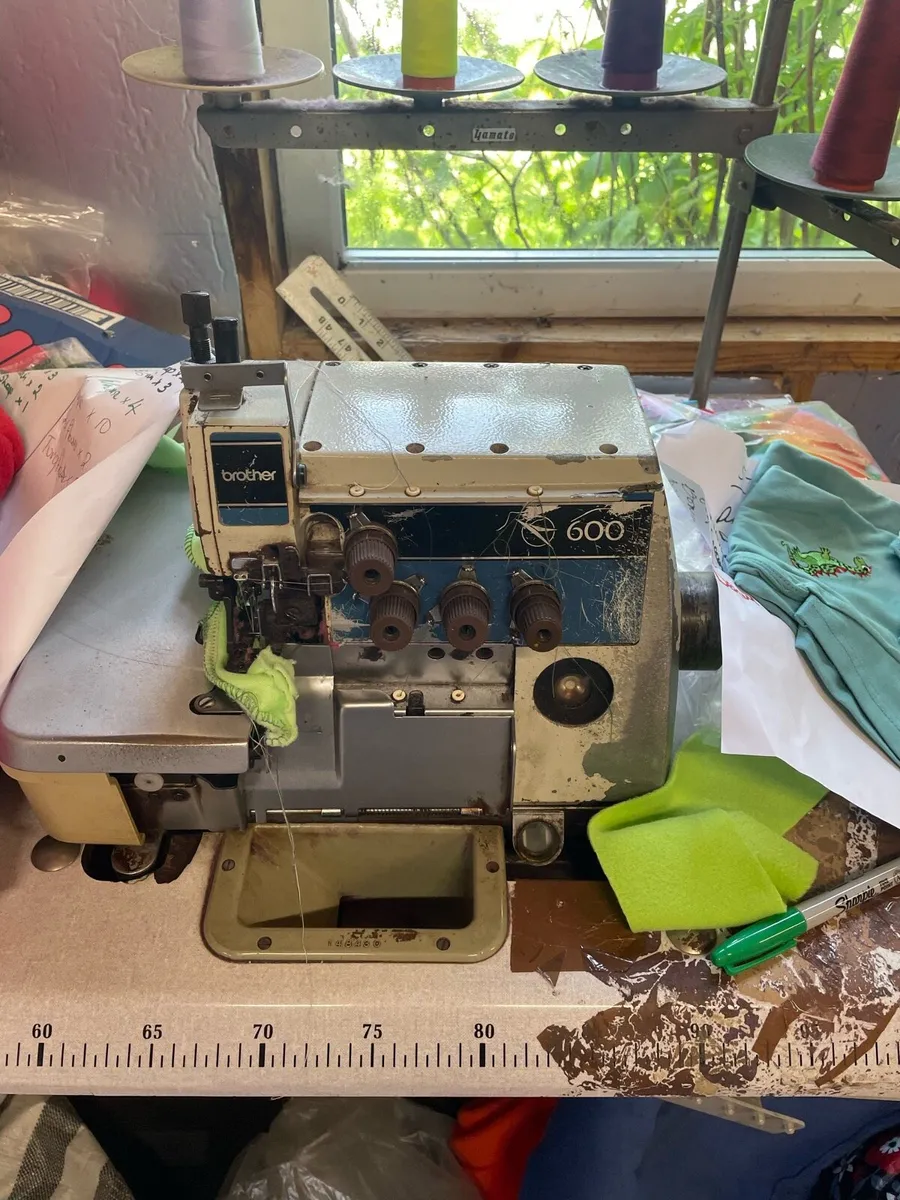 Sewing machine - Image 3
