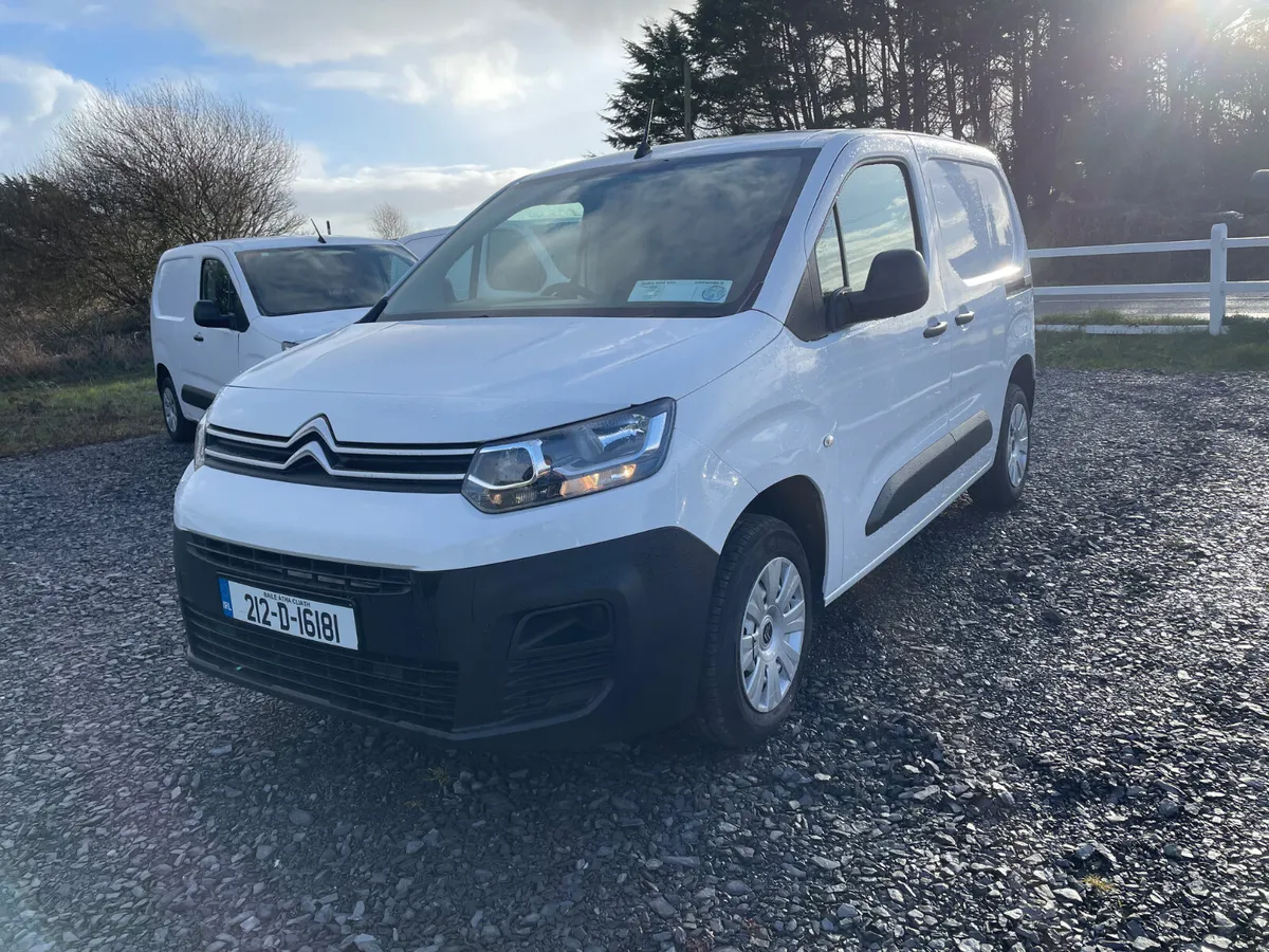 Citroen Berlingo 2021 - Image 2