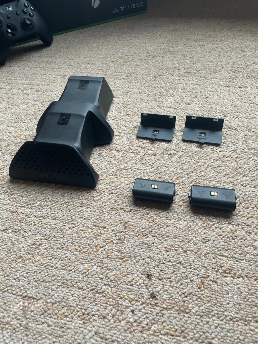 Xbox Series X - Image 4