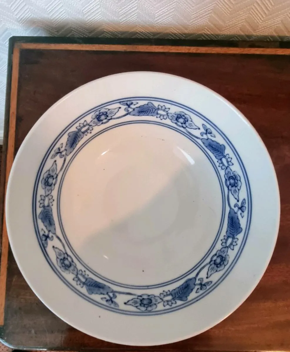 Vintage Blue and White Large Chinese Bowl - Image 2
