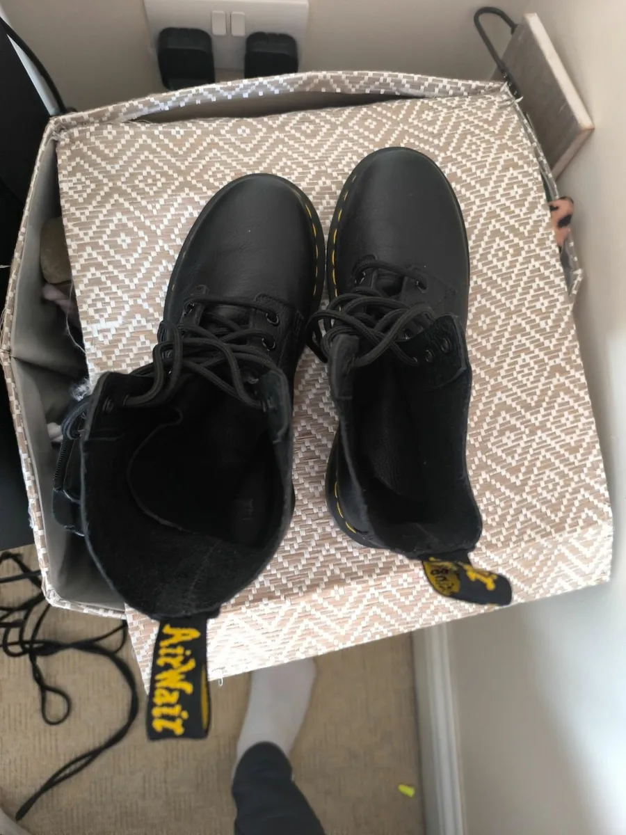 Doc Martens boots - Image 3