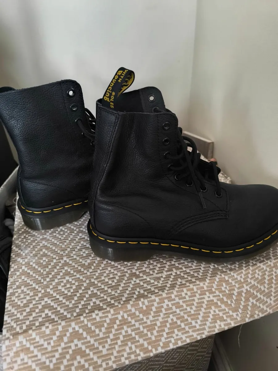 Doc Martens boots - Image 4