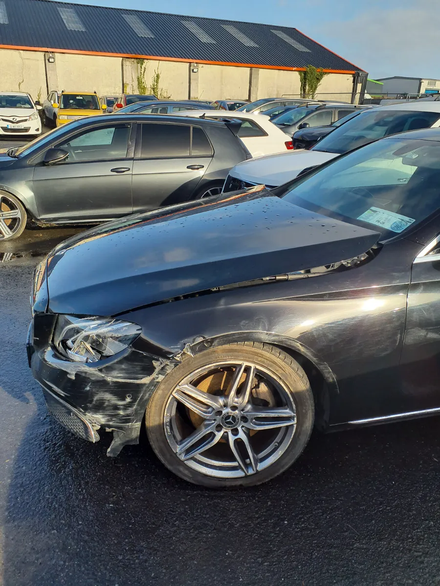 Mercedes E220d Avant-garde 80,000 km - Image 4