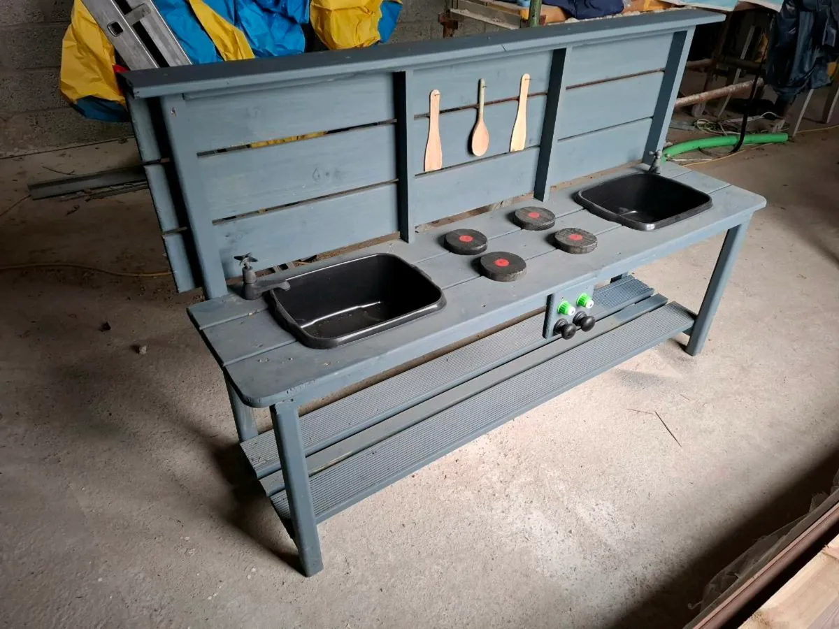 Mud kitchen - Image 3