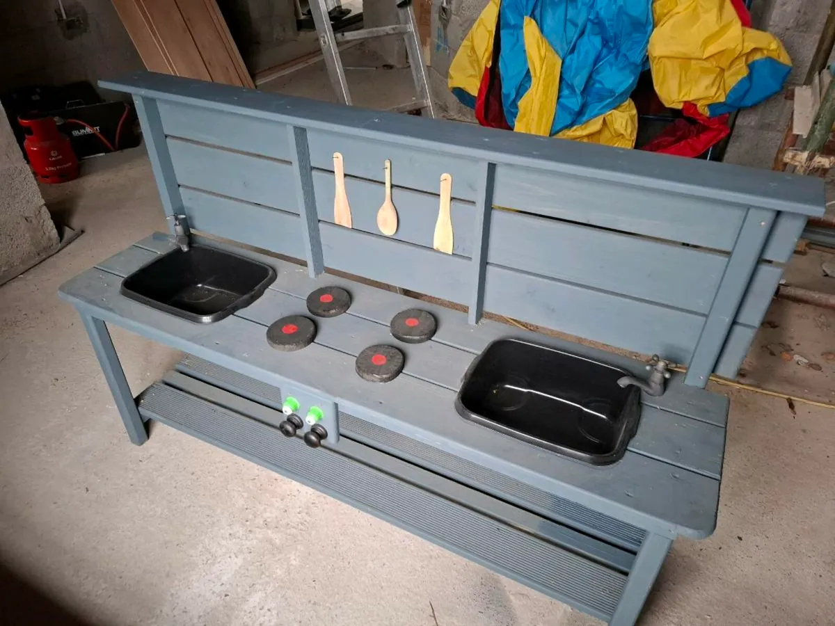 Mud kitchen - Image 1