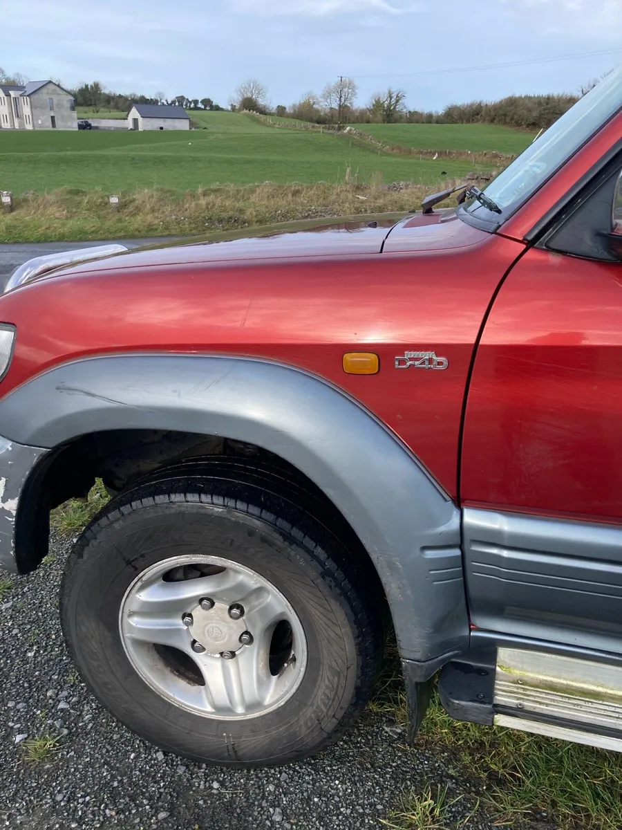 Toyota Land Cruiser - Image 3