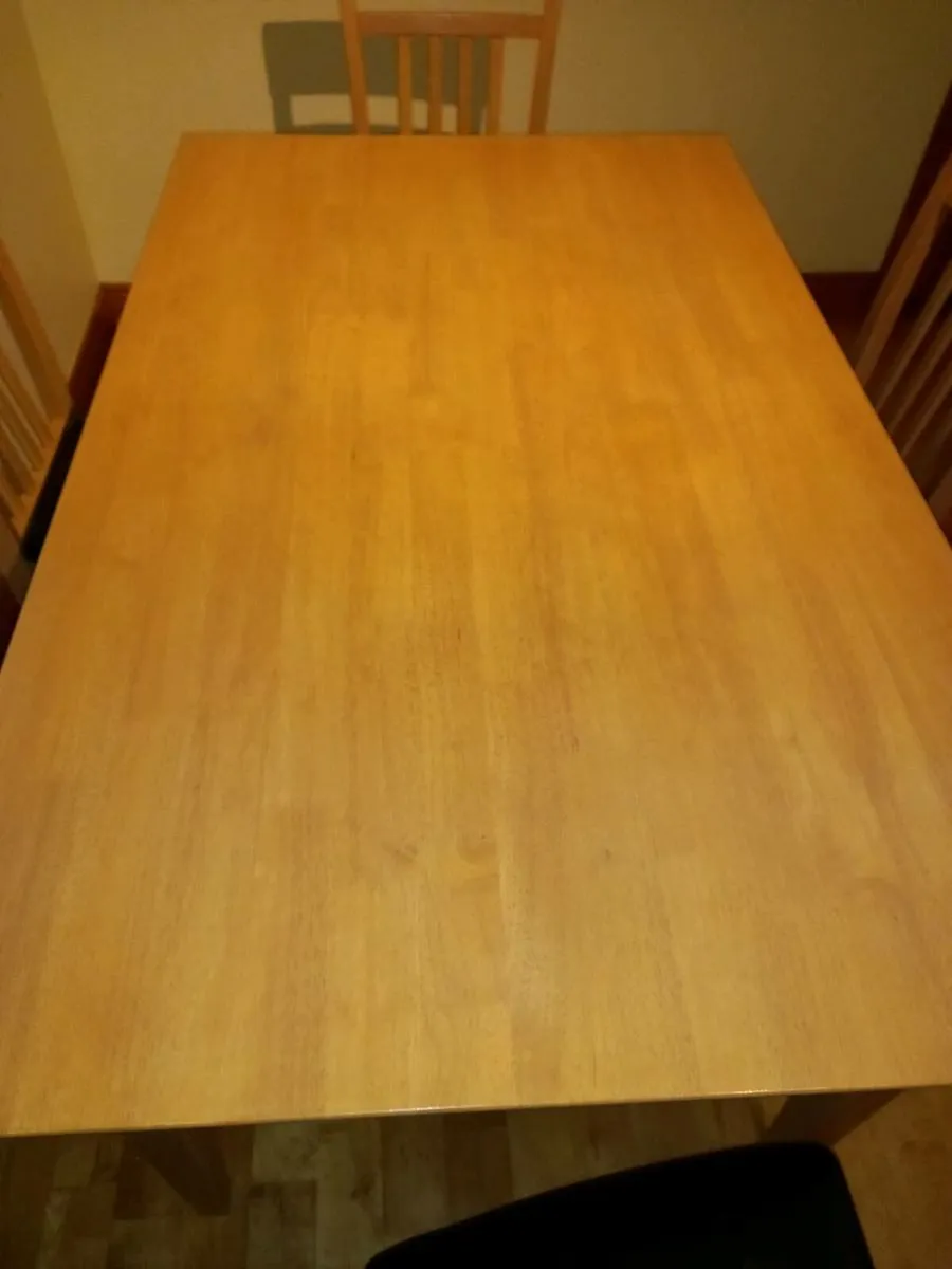 Kitchen table, chairs and counter stools. - Image 4