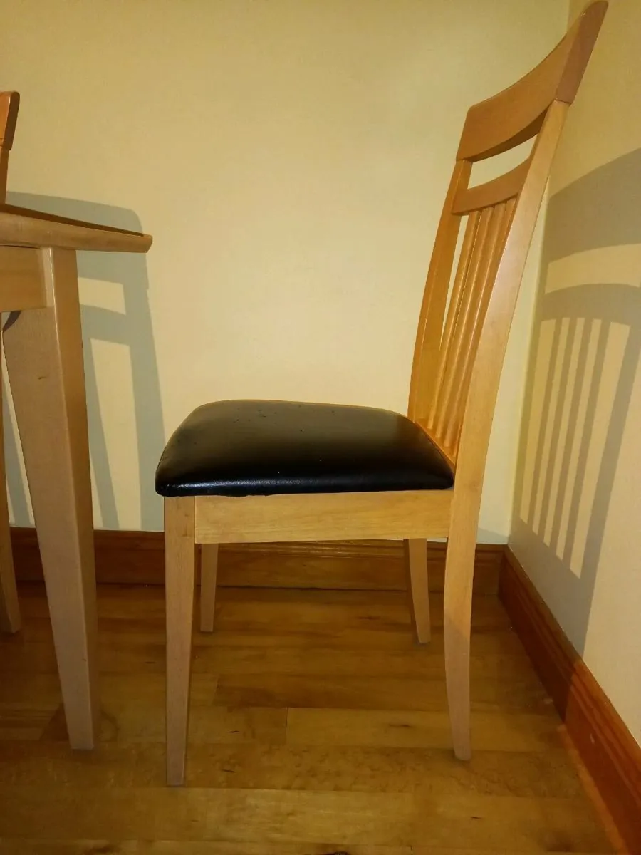 Kitchen table, chairs and counter stools. - Image 3