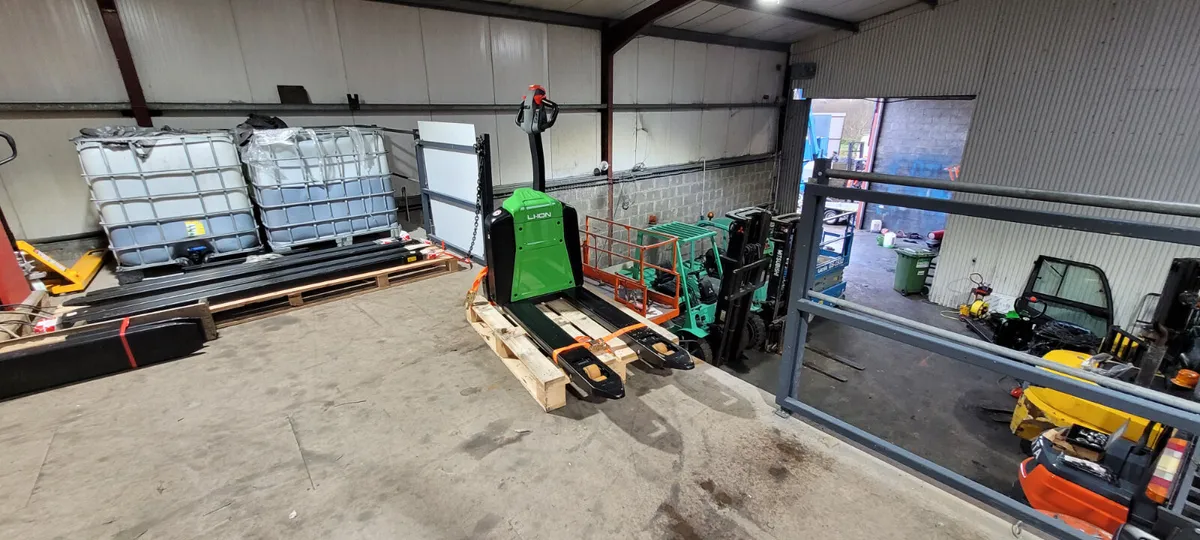 Fully Electric Pallet Truck 1.8 Ton - Image 2