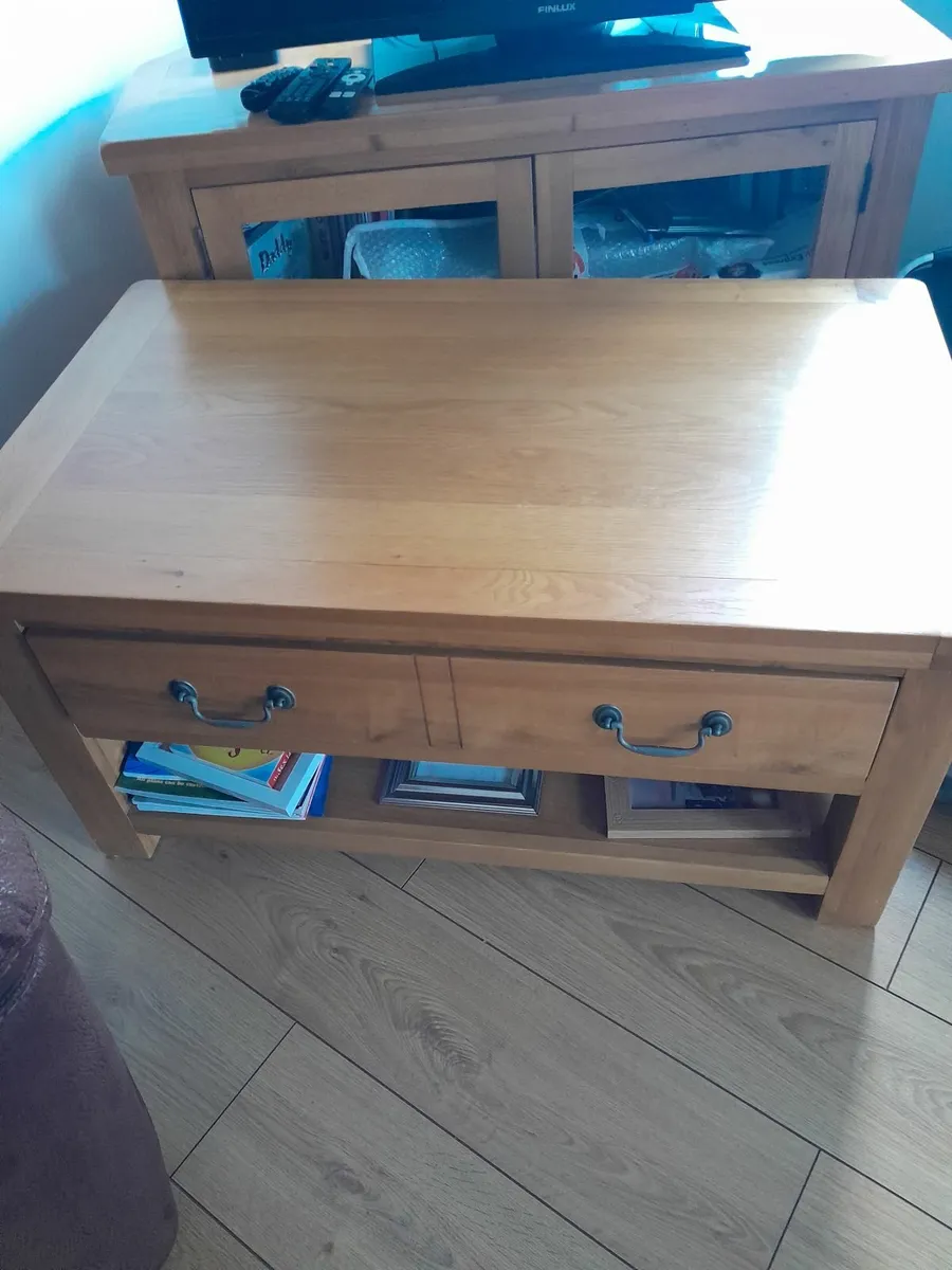 Coffee table and tv stand - Image 2