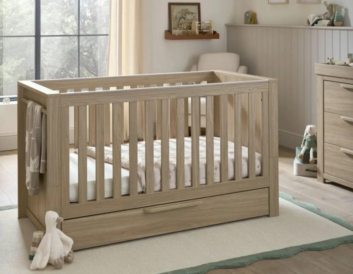 Cot bed - Image 1