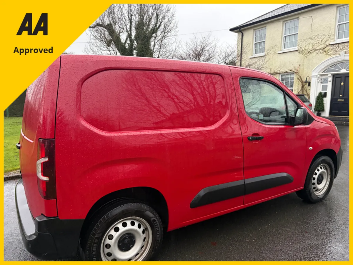 Peugeot Partner GRIP PREMIUM BLUE  BLUEHDI L1 NO V - Image 4