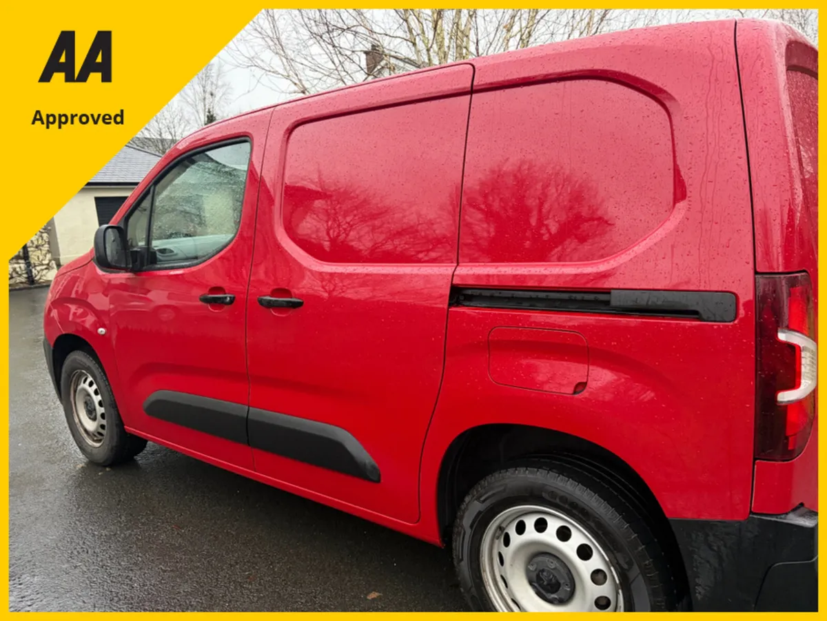 Peugeot Partner GRIP PREMIUM BLUE  BLUEHDI L1 NO V - Image 2