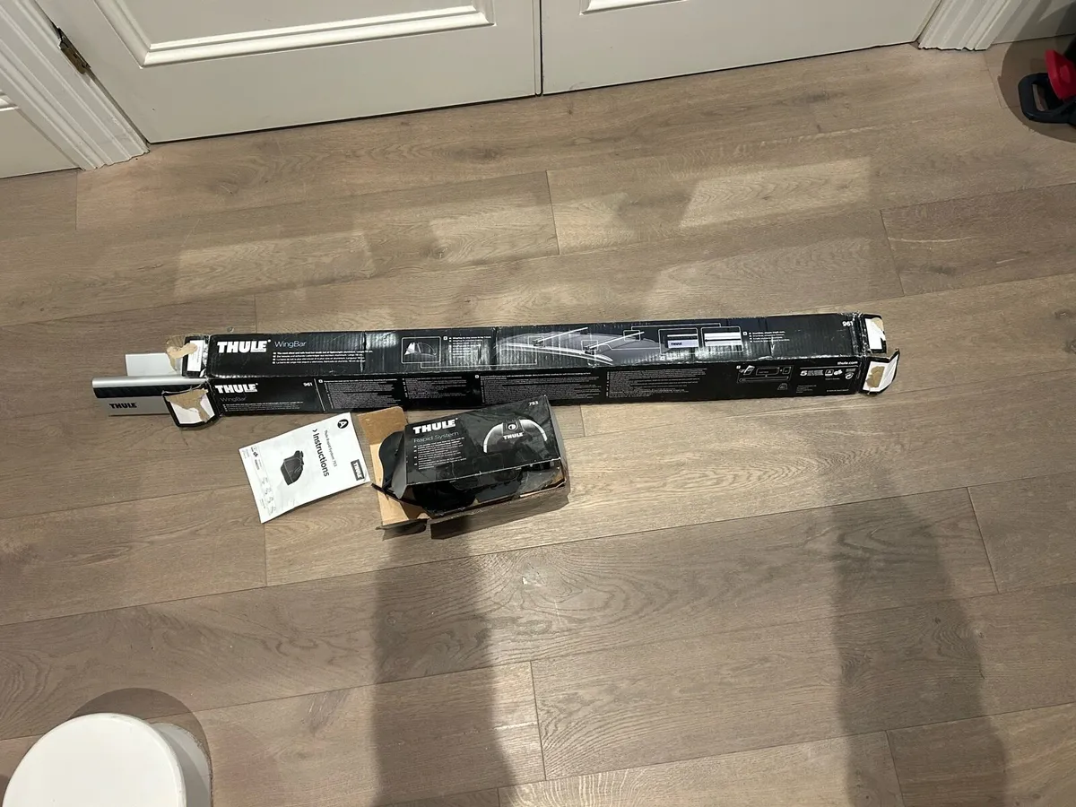 Thule Roof rack bars and connector system - Image 3