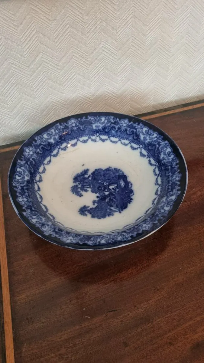 Vintage Watteau Pattern Bowl - Image 3
