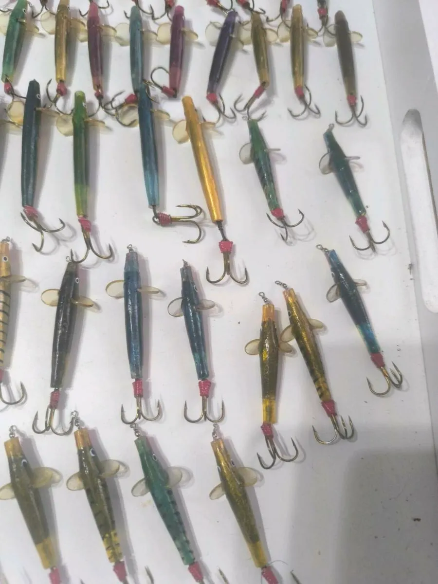 70 mixed lane minnows various sizes and weights - Image 4