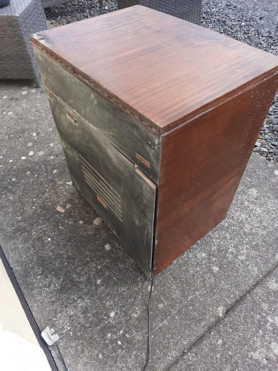 Antique radio - Image 4