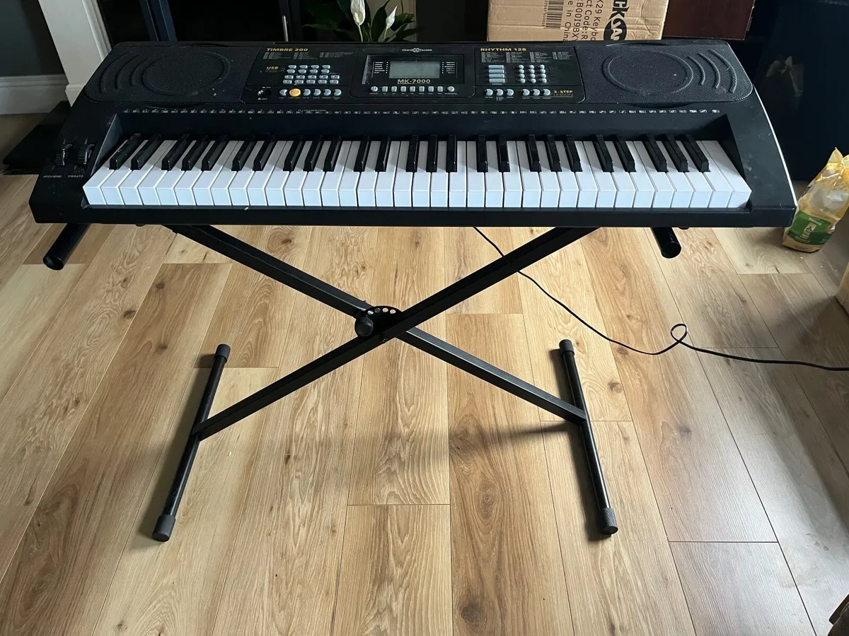 Electronic Keyboard - Image 3